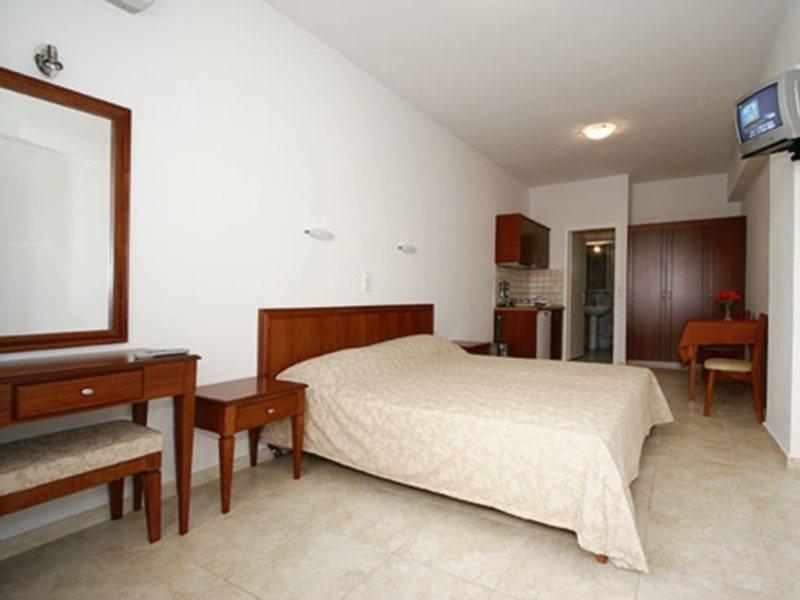Kalimera Hotel Агия-Марина Экстерьер фото